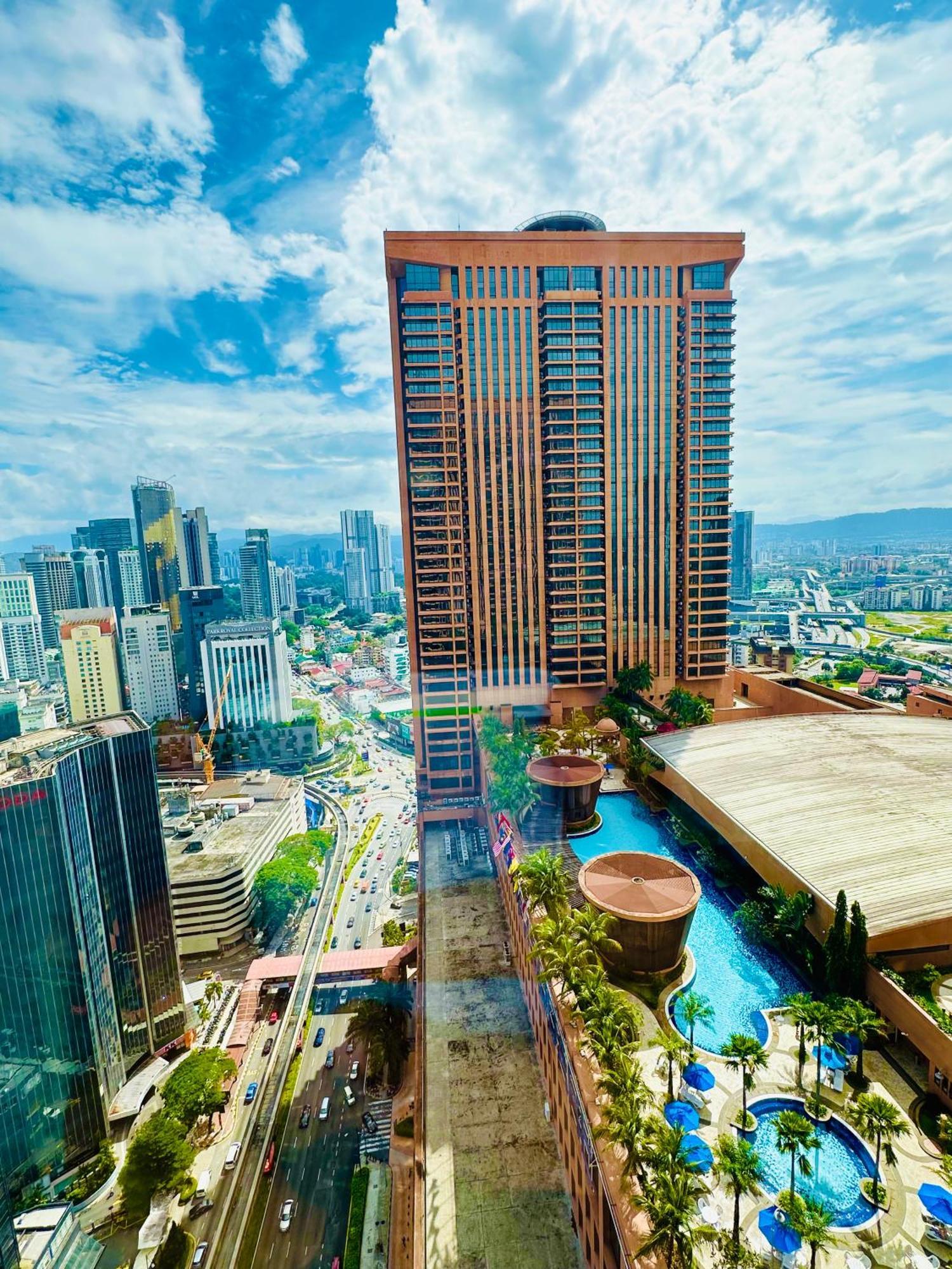 Aparthotel Taheeens At Berjaya Times Square *